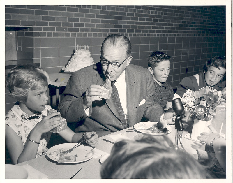 Secretary_Benson_ drinking_milk_October_1956